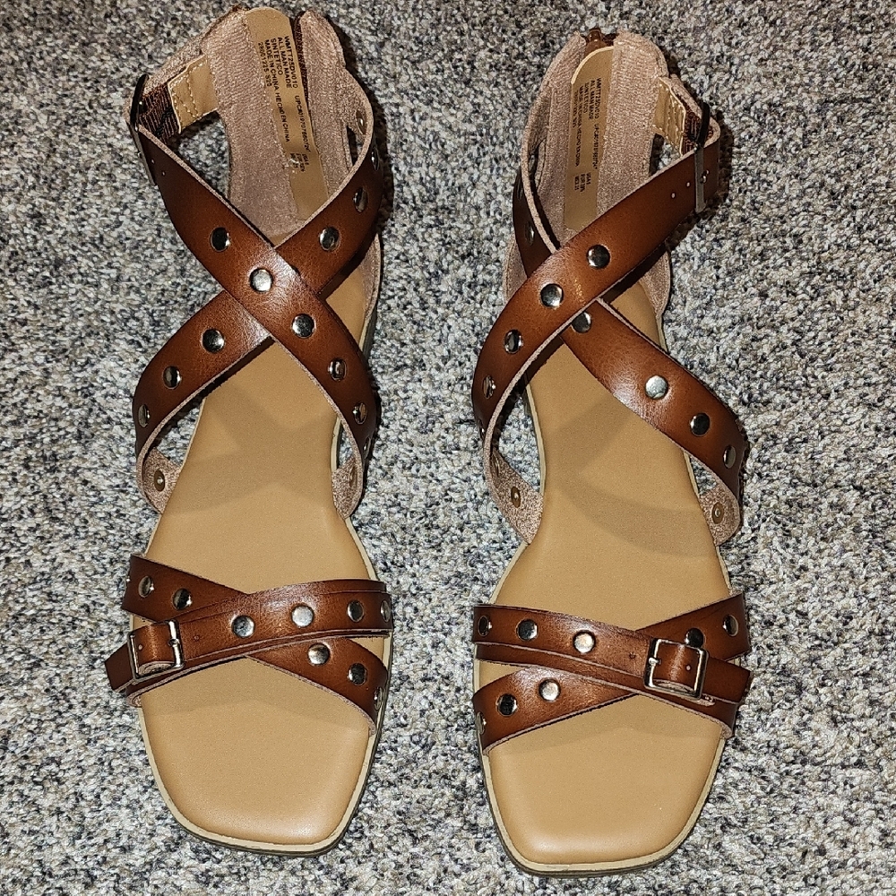 Tan and Brown Leather Sandals with Crisscross Straps With Zipper